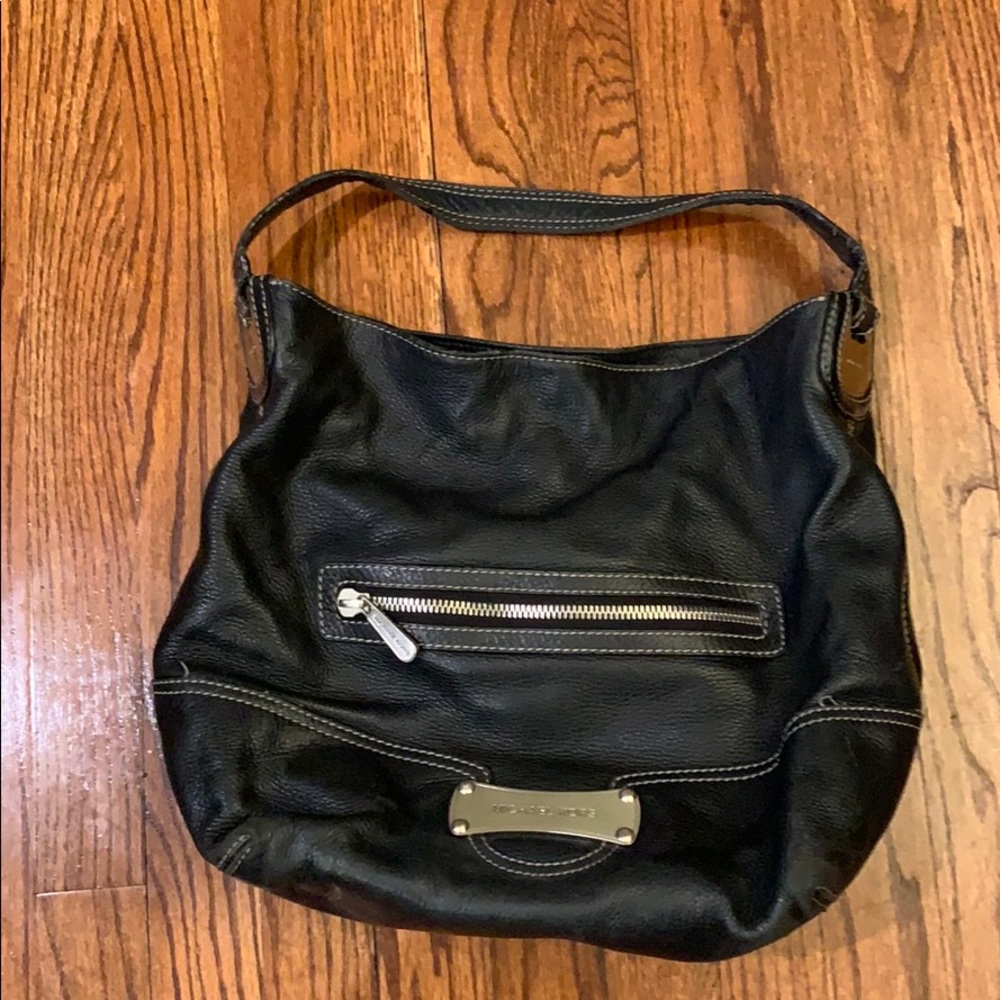 Beautiful Michael Kors Heavy Leather Black Bag
